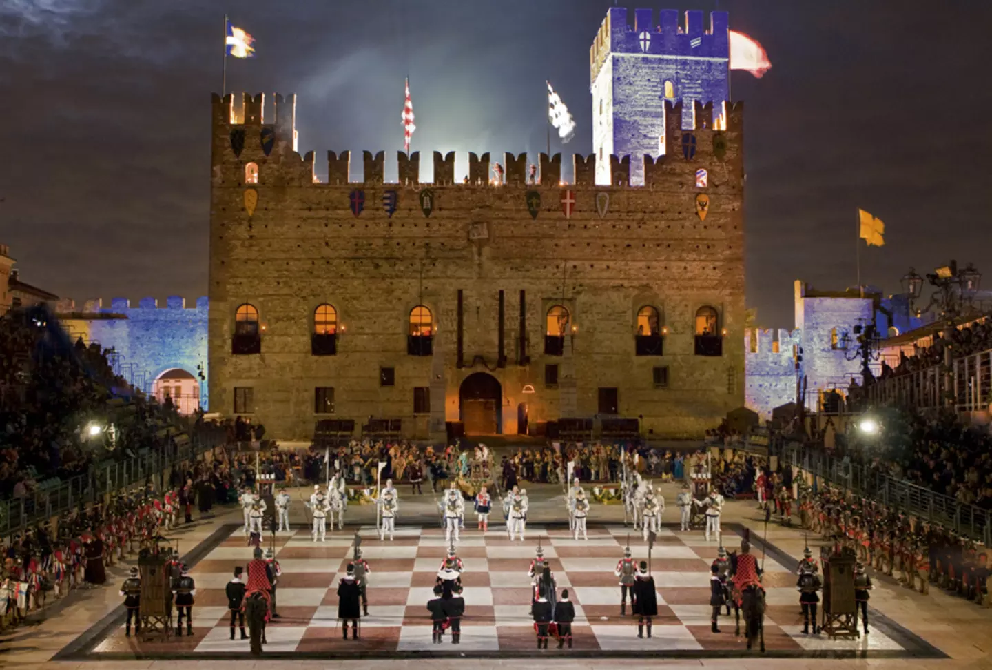 Vimar sponsor Partita a scacchi - Castello medioevale e piazza degli scacchi - Marostica
