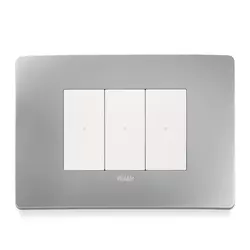 Placca Vimar color argento dal design elegante e contemporaneo