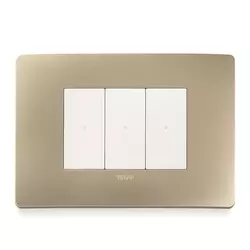 Placca Vimar color champagne con finitura elegante e luminosa
